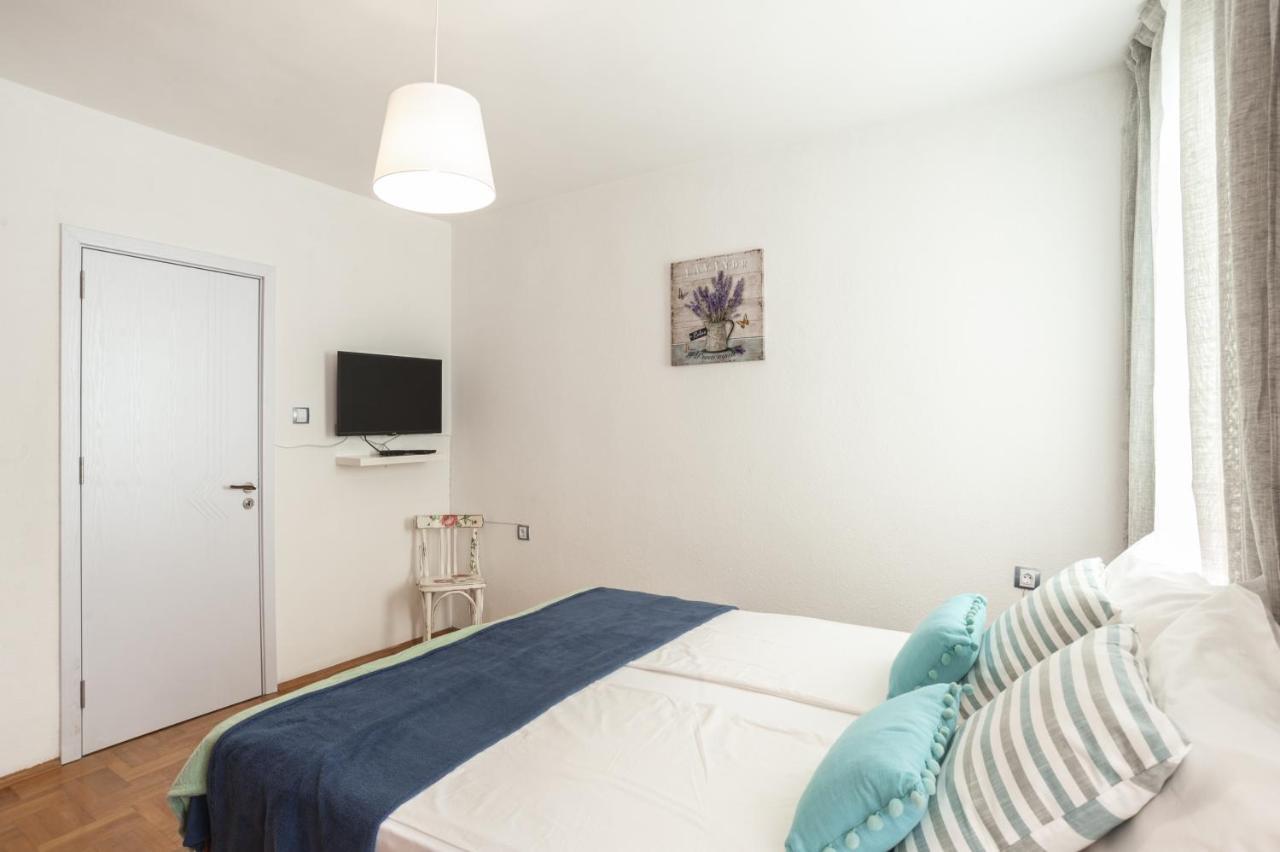 בורגאס Sea Apartment Colours מראה חיצוני תמונה